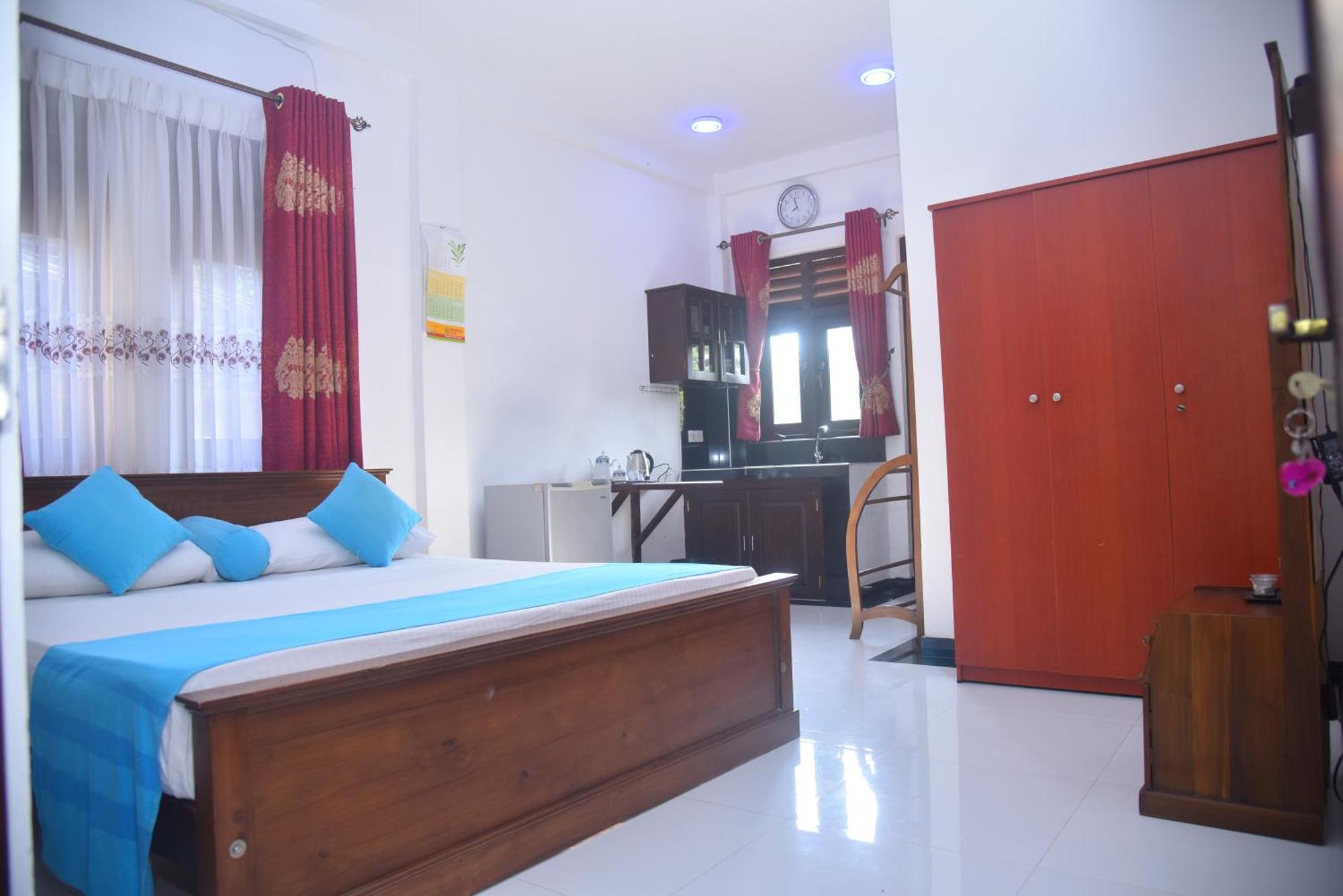 City Beach Apartment Бентота Екстериор снимка