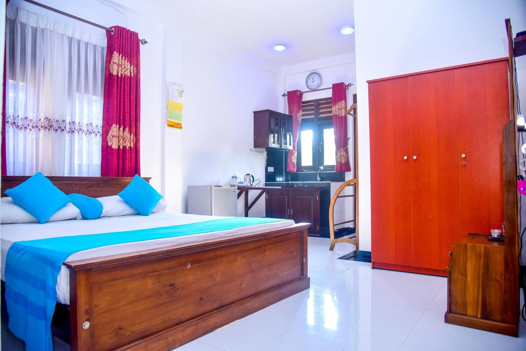 City Beach Apartment Бентота Екстериор снимка